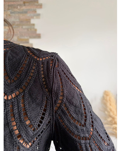 EGLANTINE | Blouse en crochet noir
