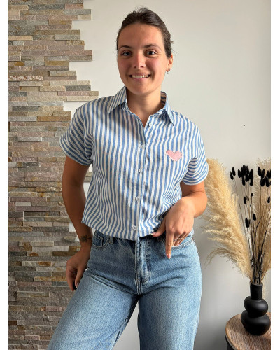 ASTRID | Chemisette à rayures bleues coeur sur le poitrine