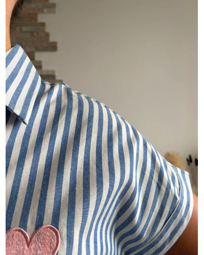 ASTRID | Chemisette à rayures bleues coeur sur le poitrine