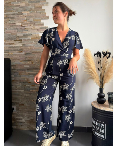 ALINE | Combinaison pantalon fluide bleu marine à motifs