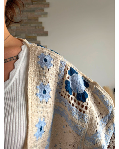 FLORENCE | Veste en macramé écru et bleu
