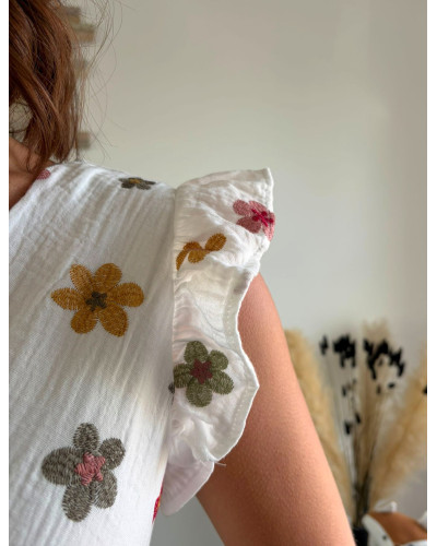 ROSE | Robe blanche en gaze de coton fleurs brodées