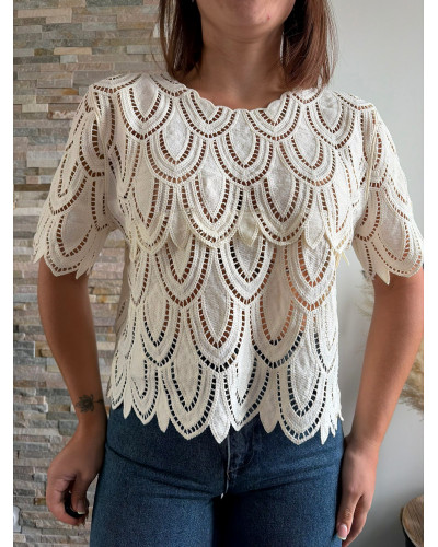 CLAUDETTE | Blouse écrue en broderie manche courte