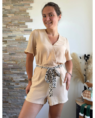 MIA | Combinaison short fluide beige ceinture léopard