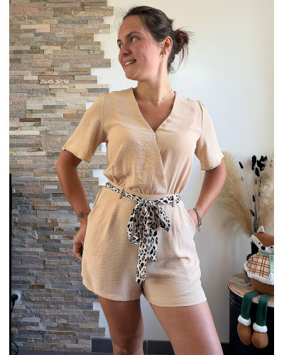 MIA | Combinaison short fluide beige ceinture léopard