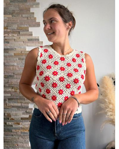 AMAEL | Top en crochet écru fleurs rouges