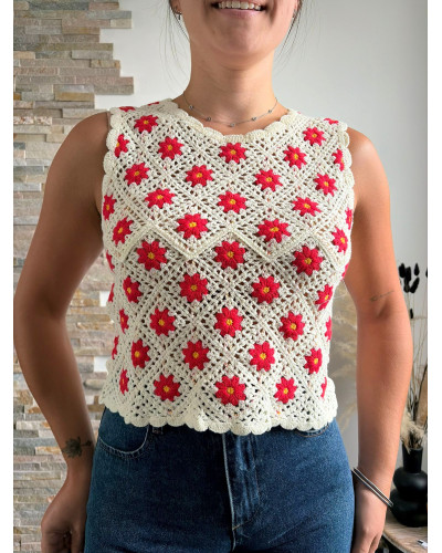 AMAEL | Top en crochet écru fleurs rouges