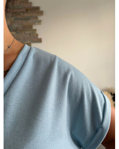 RUBEN | Tee-shirt bleu ciel col v légèrement irisé