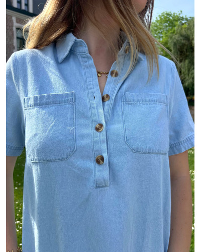 NOUR | Robe droite en jean clair col chemise