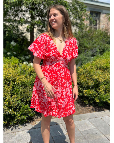 ELIF | Robe fluide rouge motif rose pale manche courte