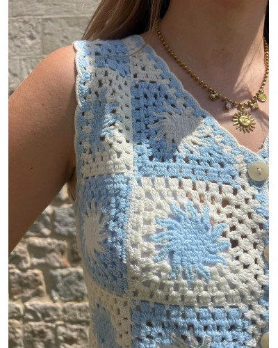 ISHAN | Gilet en crochet bleu ciel et blanc sans manche