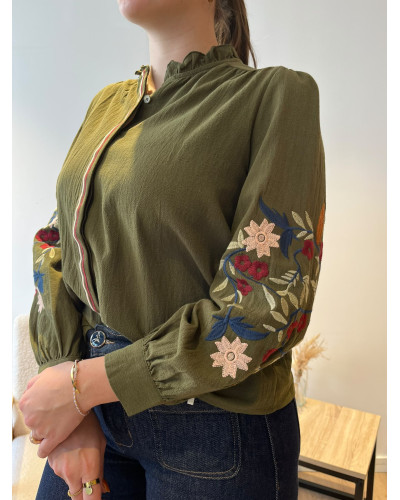CELESTE | Blouse kaki avec broderie sur les manches