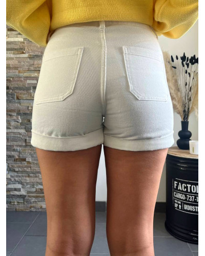 Short André