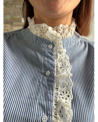 FABIENNE | Blouse bleue rayée avec broderie