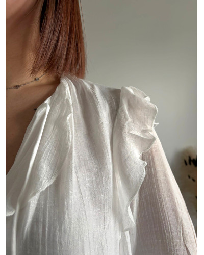SAFIA | Blouse blanche broche soleil doré