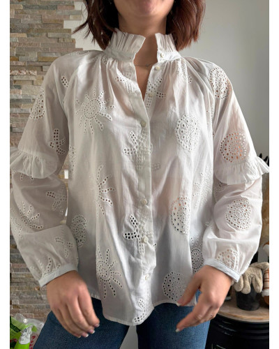 LINA | Blouse blanche avec broderie ajourées