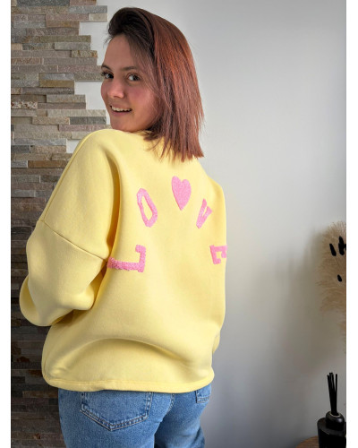 JASMIN | Sweat jaune inscription LOVE dans le dos