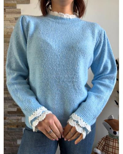 VALENTIN | Pull bleu ciel mi-saison avec col blanc