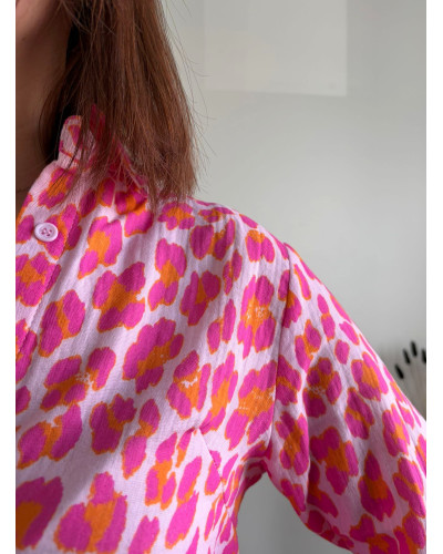SOLENE | Chemise gaze de coton léopard fushia