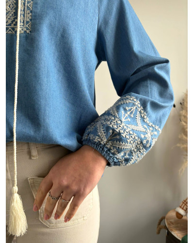ABBY |Blouse denim brodée avec cordon