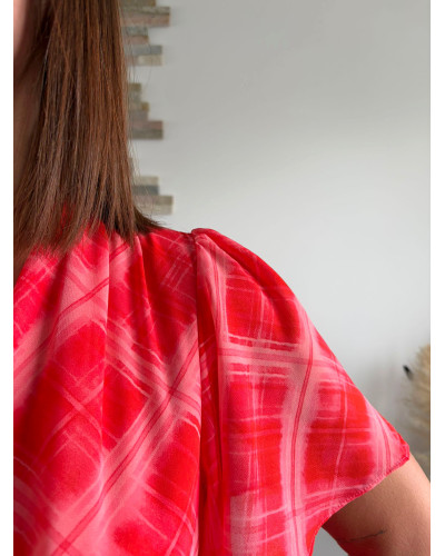CLARISSE | Robe rouge motif rose manche courte